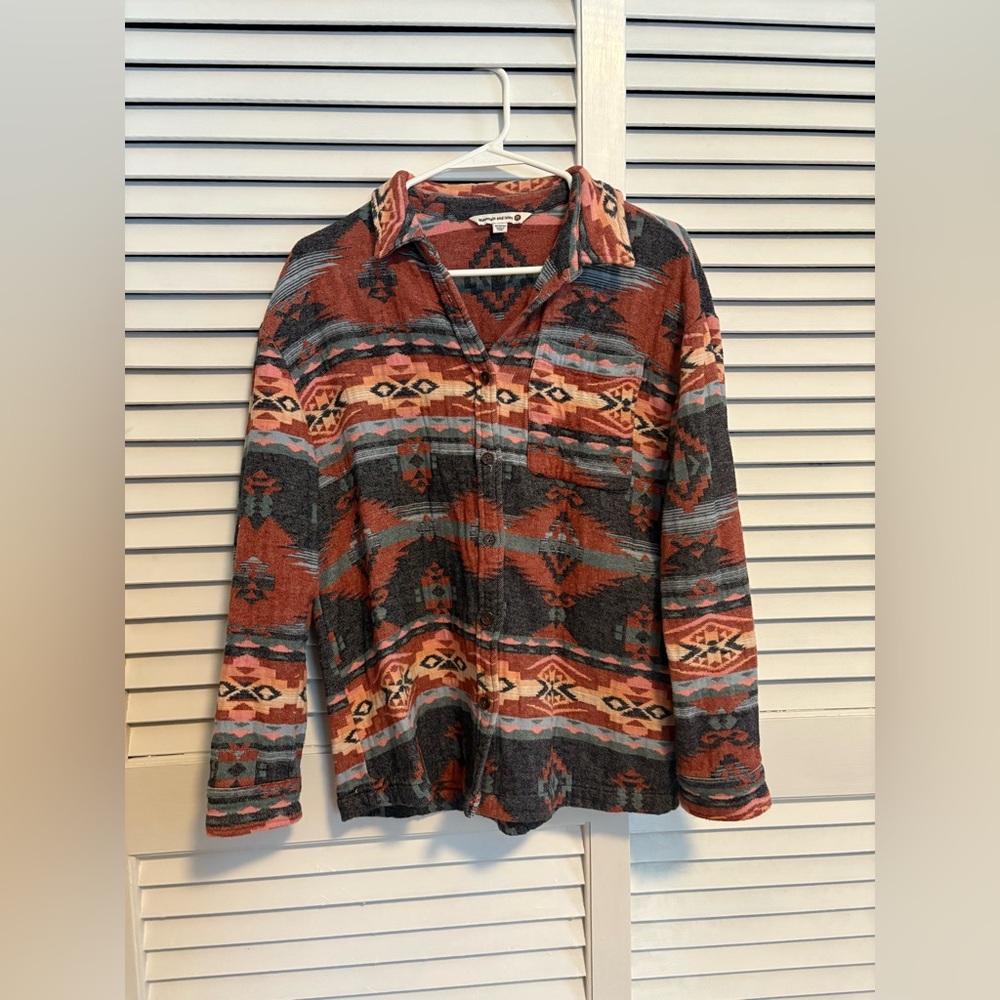 Mountain and Isles Aztec shirt jacket size medium